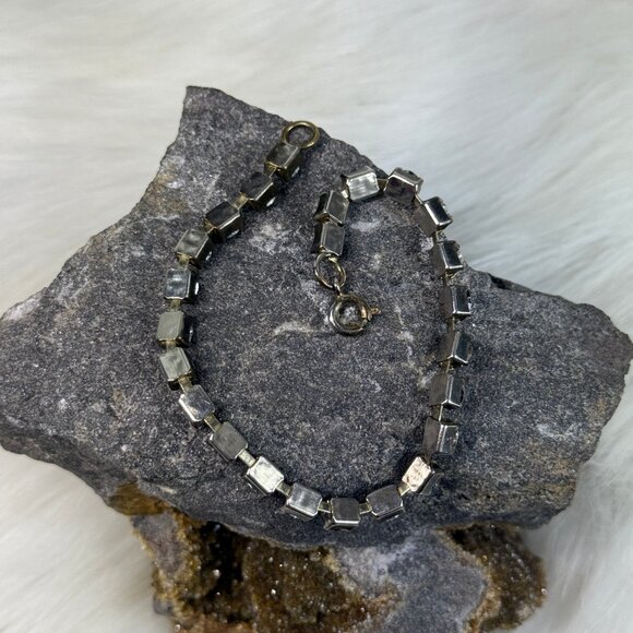 Vintage Prong Set Rhinestone Bracelet 6.75" - Picture 7 of 7